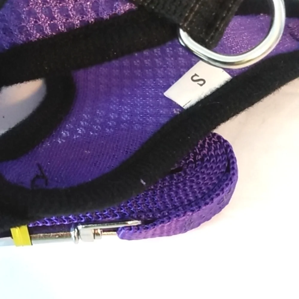 SMALL PET HARNESS VEST WITH LEASH PURPLE AND BLACK SIZE SMALL NWT
